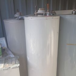 🌺GREAT WORKING 40 GALLON GAS AND ELECTRIC HOT HEATERS WARRANTY CAN DELIVER NO SALES TAX