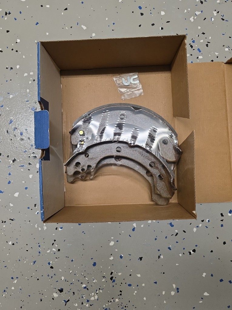 Brake Shoes Toyota Corolla