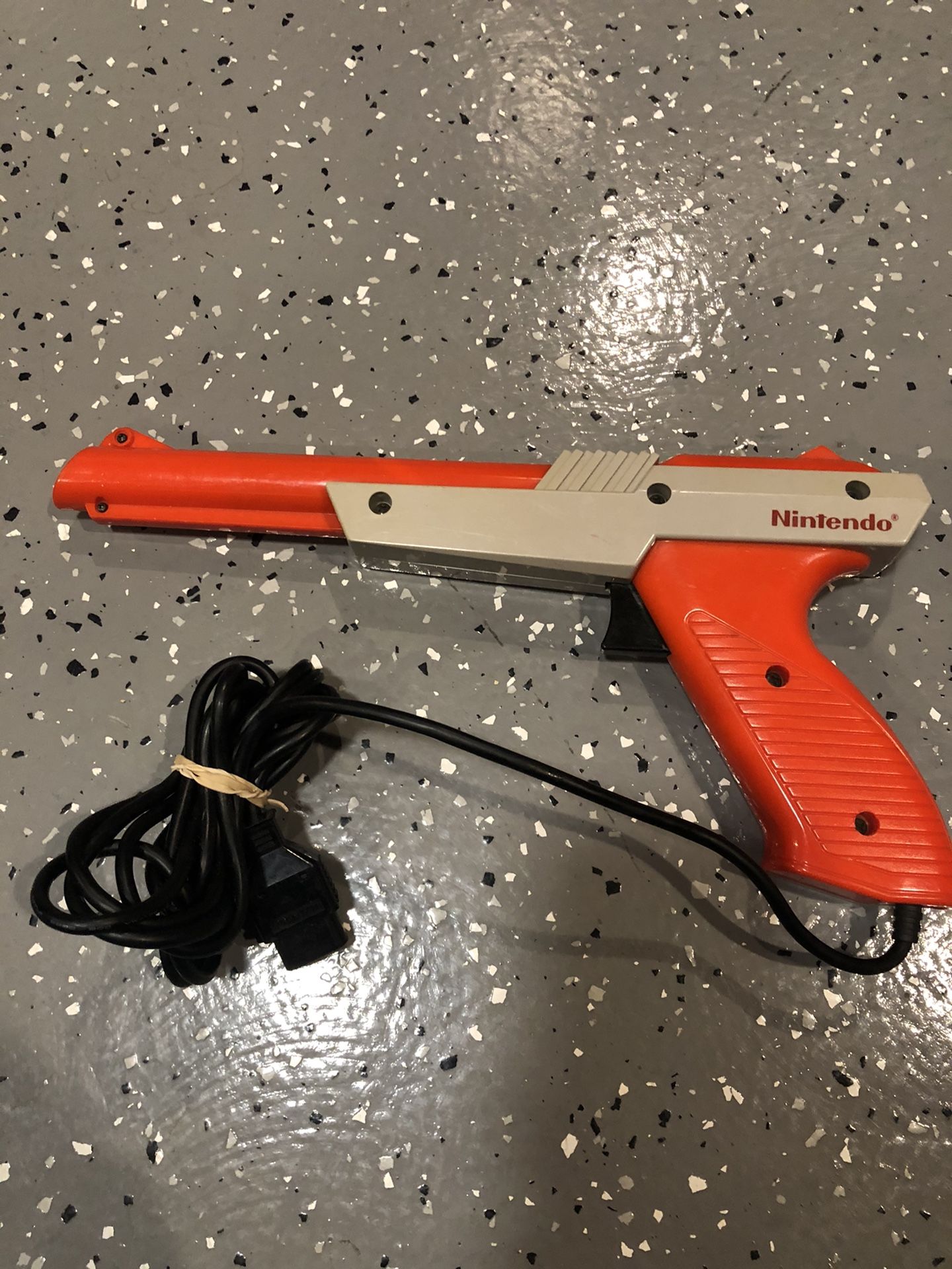 Nintendo duck hunt gun