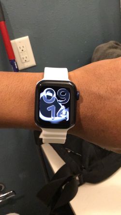 Apple watch with adjustable custom wristband
