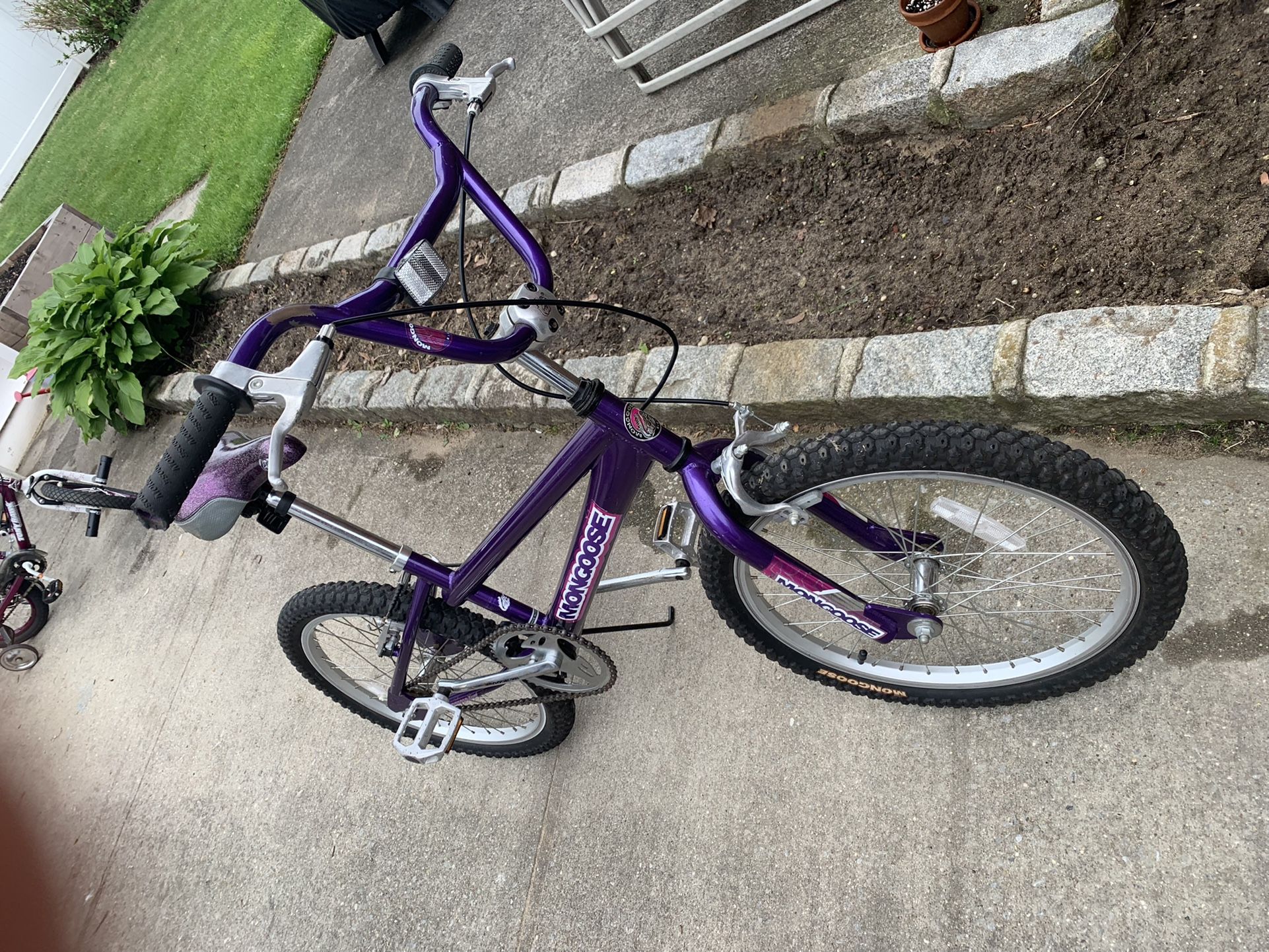 Mongoose Kids 20” Bike