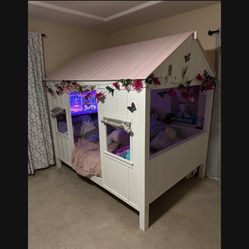 Great Condition cottage bed