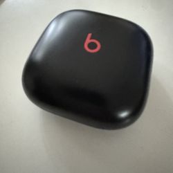 Beats Fit Pro Case And Right Bud