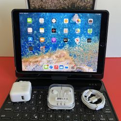 256GB Apple IPad Pro 10.5” (Retina Display/ latest iOS 15/ 2017 model) with keyboard & Accessories (Apple Pencil compatible)
