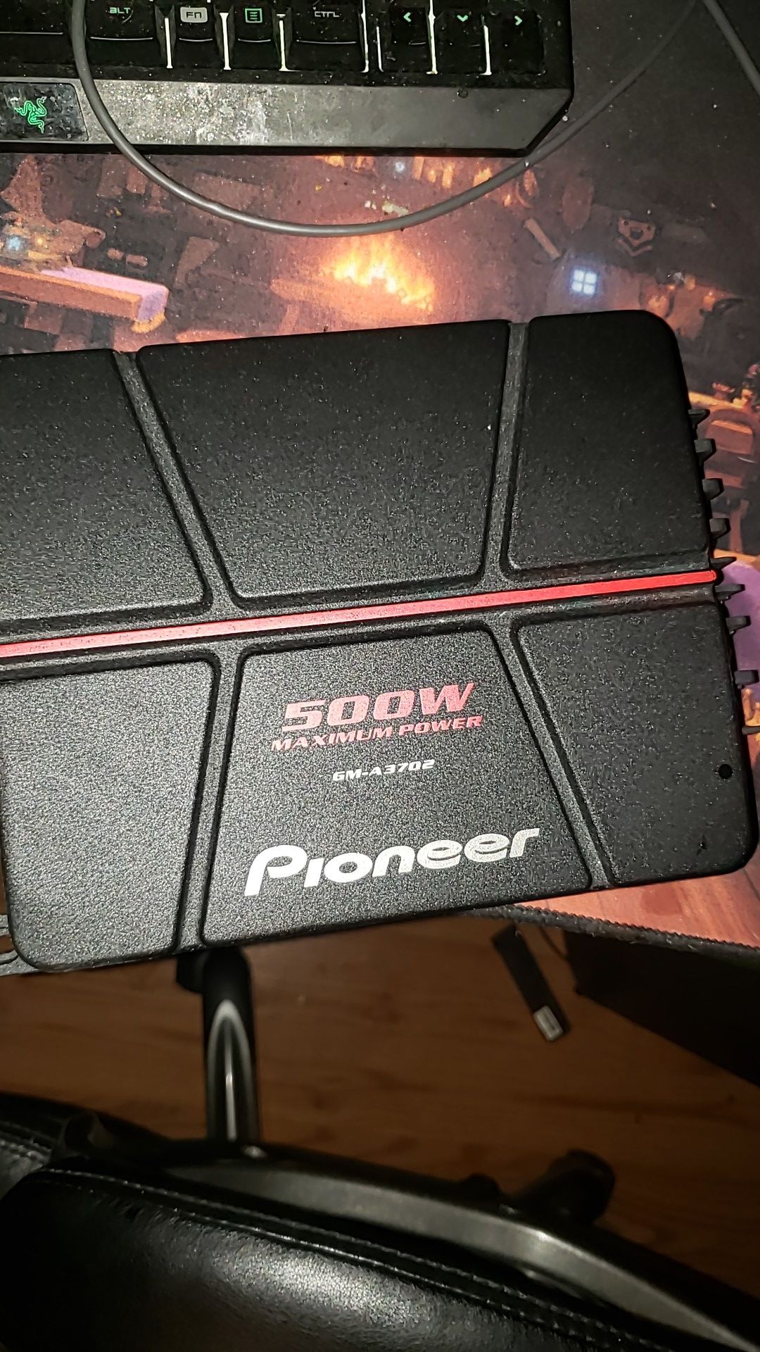 Pioneer 2 channel 500w amp