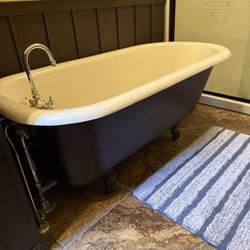 Antique Claw Foot Tub