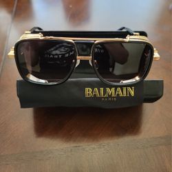 BALMAIN  PARIS Sunglasses 