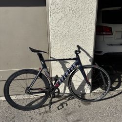 Aventon fixie 