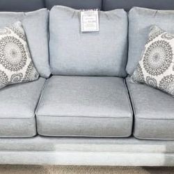 Gorgeous 2-Piece Sofa & Loveseat Set - Light Gray with Accent Pillows