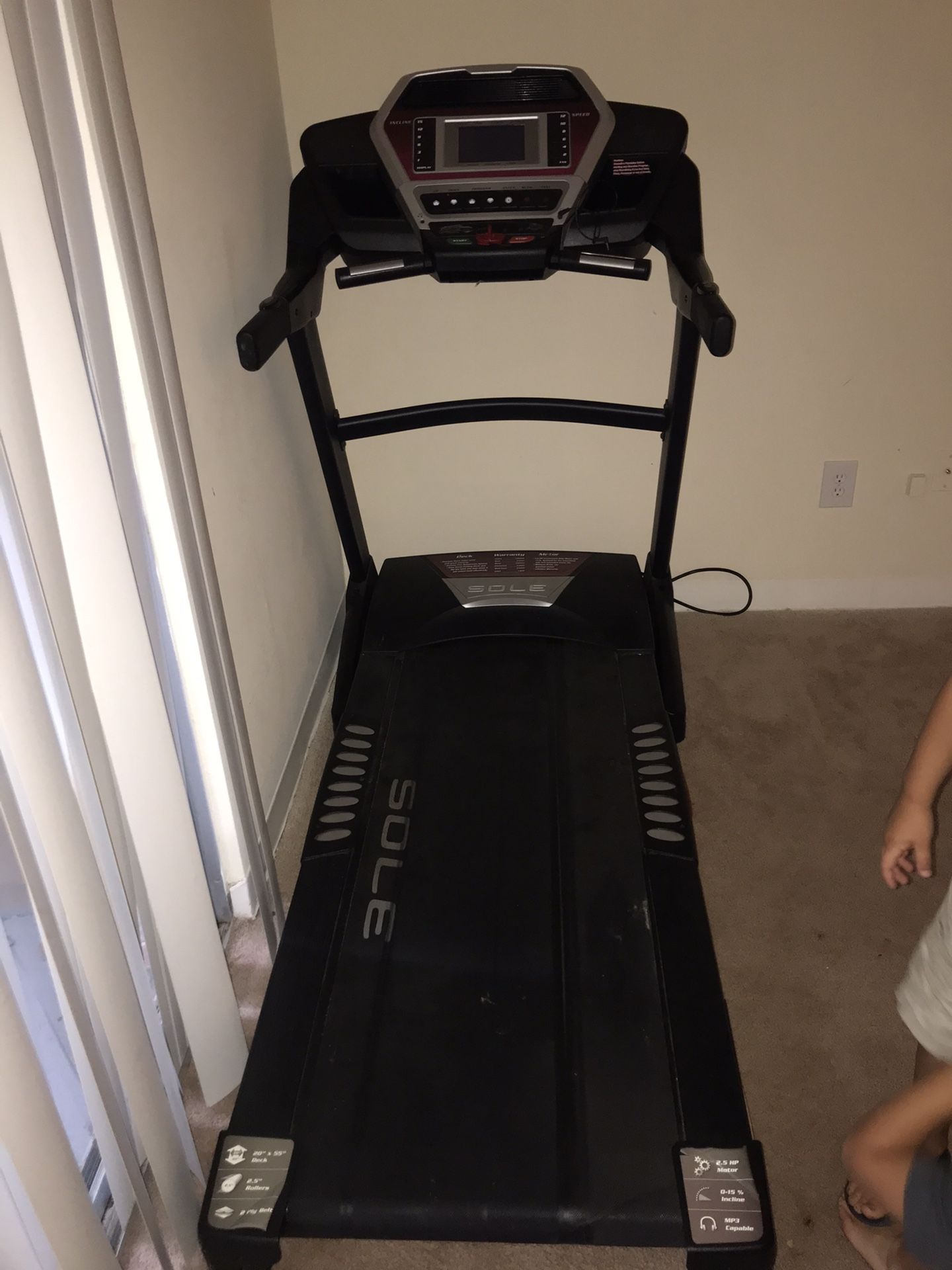 Treadmill $200