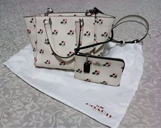 Coach Mini Cally Crossgrain Floral Cluster Chalk White Pink Tote + Wristlet Set 5506