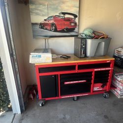 Milwaukee Tool Box / Workbench – Great Condition