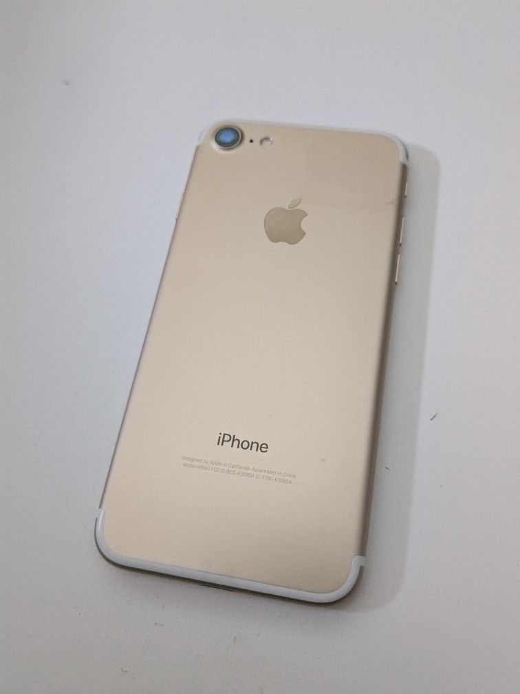 Apple iPhone 7 Gold White 32GB Unlocked