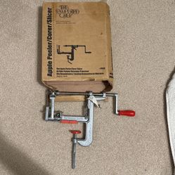 The pampered chef apple peeler