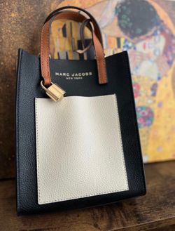 Marc Jacobs The Tag Tote Small