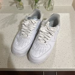 White Air Force Supreme Size 10