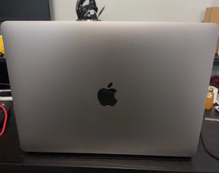 Apple Macbook Air 13”  M1
