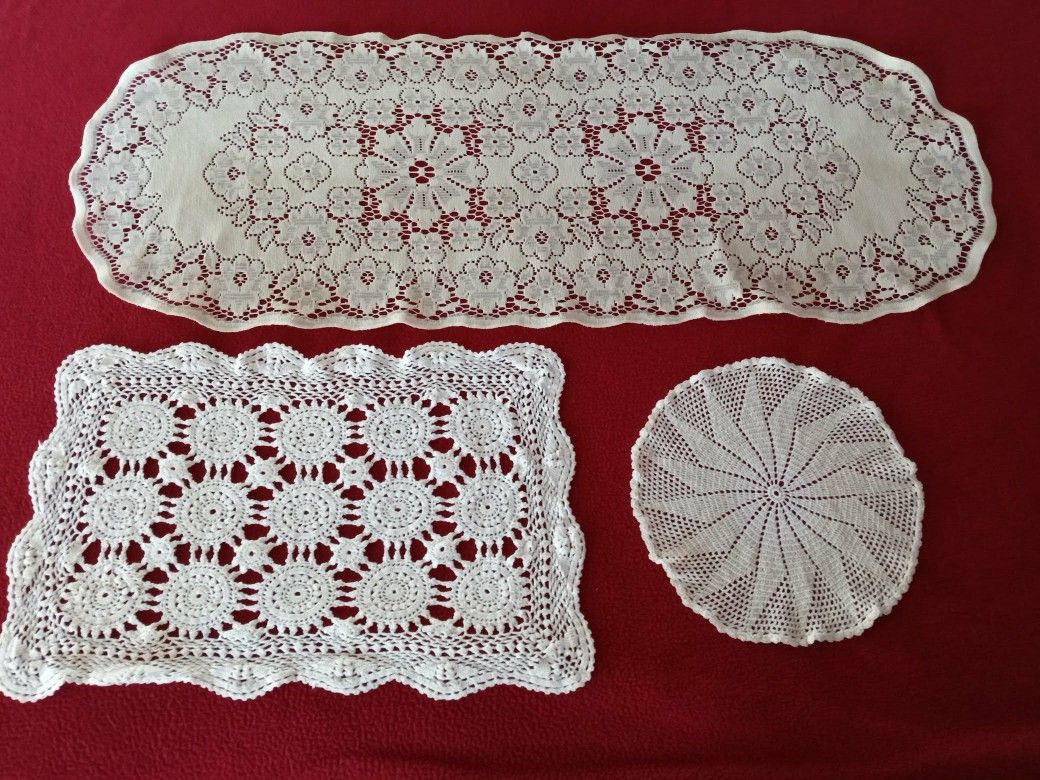 ALL 3 VINTAGE DOILIES FOR $10