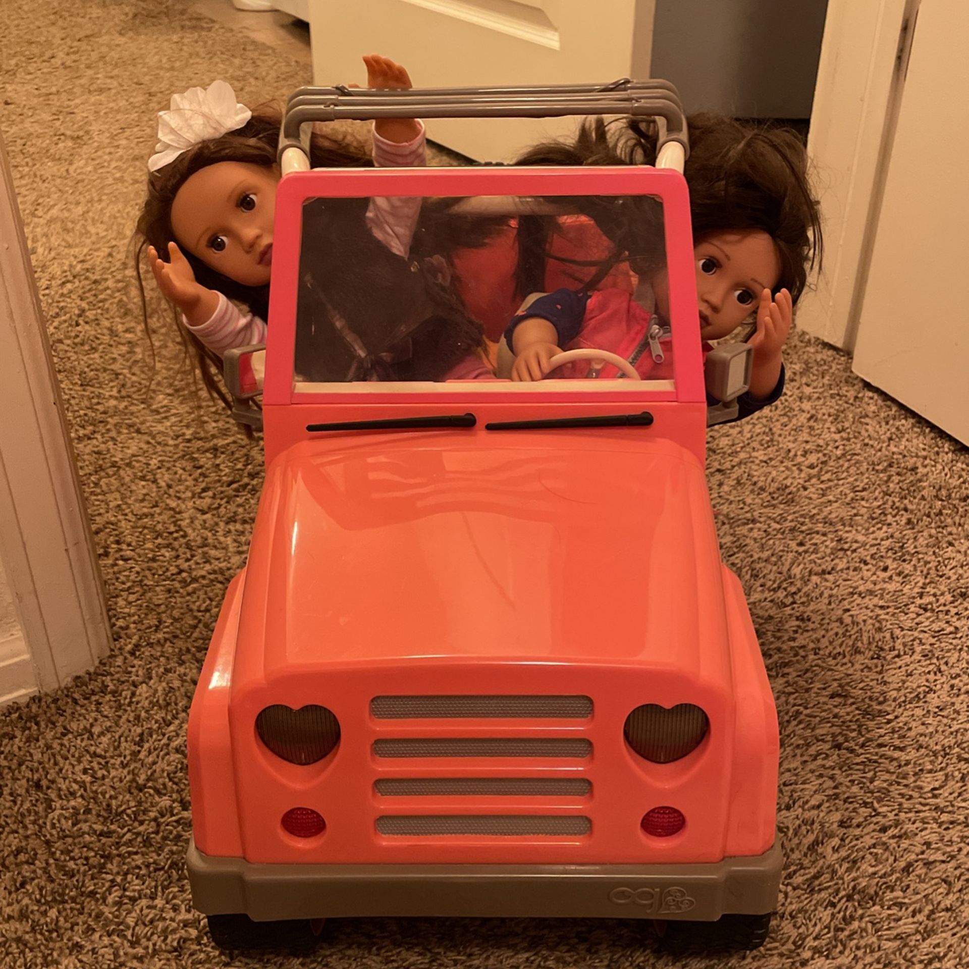 Toy Jeep And 2 Dolls