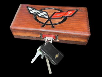 Chevrolet Corvette Wooden Wall Seat Belt Buckle Key Holder