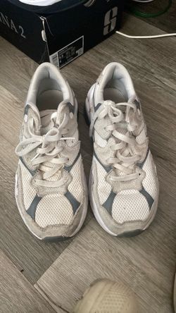 Nike women’s shoes size 6