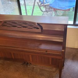 Upright Piano 
