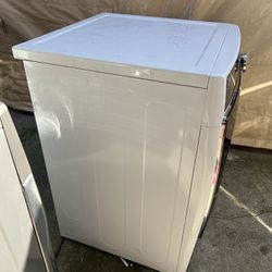 Kenmore elite electric dryer 220 volts front load in good condition in perfect condition looks like new with 3 months warranty free delivery in Oaklan