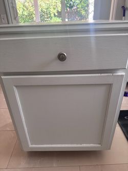 Kitchen cabinet with a drawer