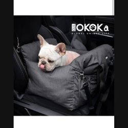 Gulokoka Small Dog Car Seat, Waterproof Dog Booster Seat for Car with Storage Pockets, Clip-On Leash, Detachable Washable 