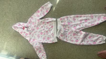 Girl sweatsuit