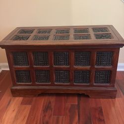 Wooden Storage Chest / Chair 