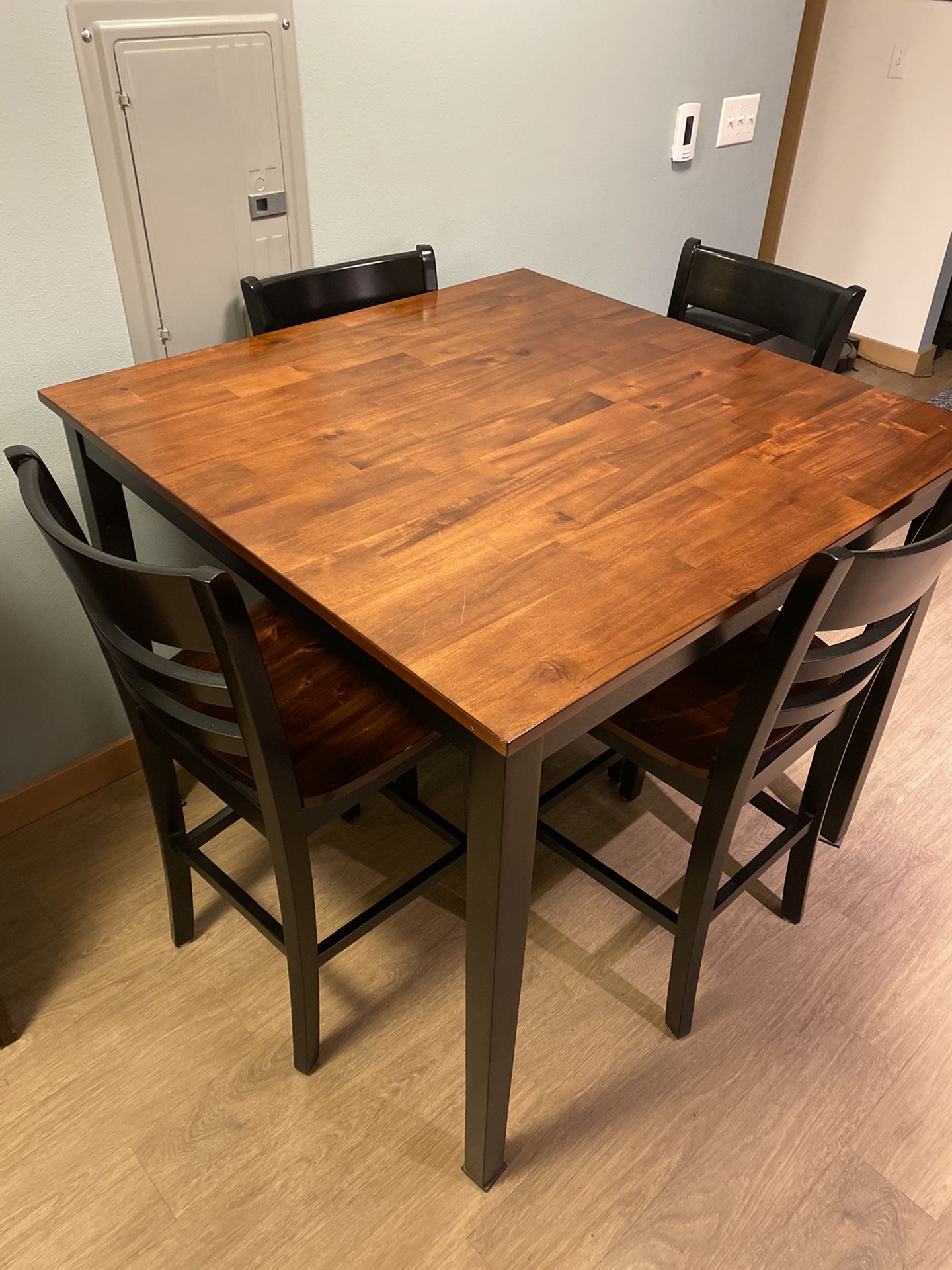 Bar height dining room table for Sale in Seattle, WA OfferUp