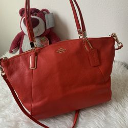New coach Purse