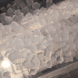 Frigidaire Gallery Ice maker 