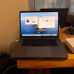 2018 Apple MacBook Pro 15”