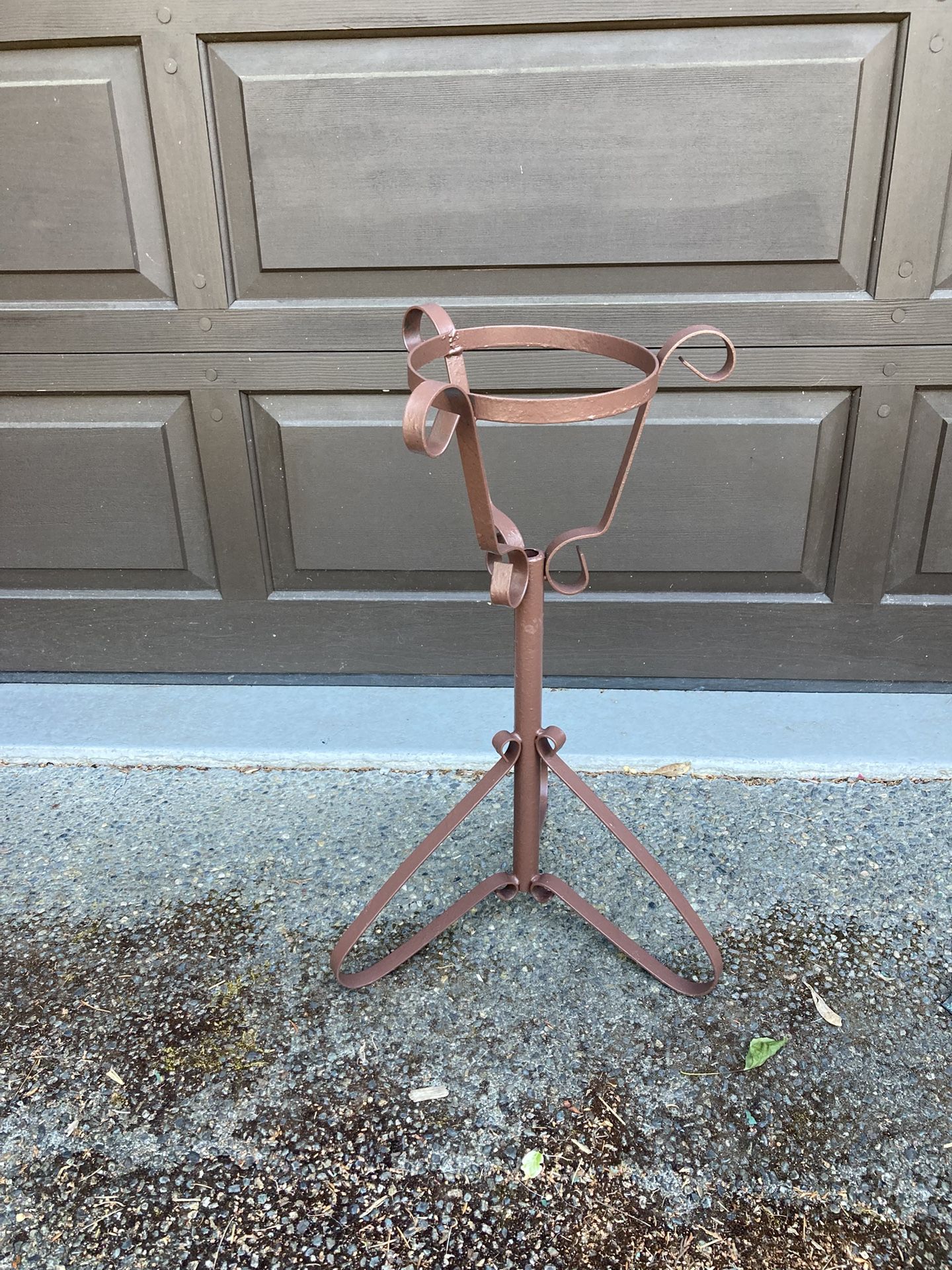 Metal Plant Stand