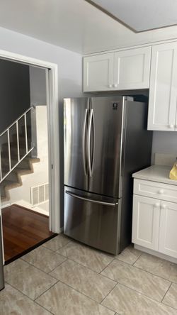 Samsung French Door Refrigerator 21,6 cu.ft