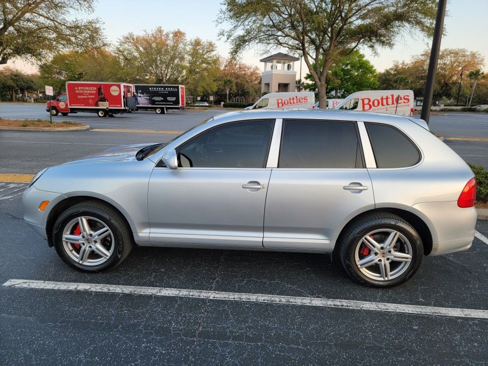 2004 Porsche Cayenne