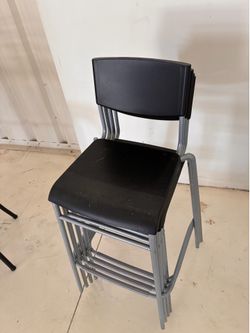 High chair for bar