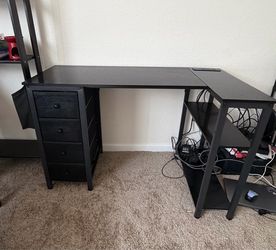 L shaped Desk