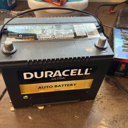 Duracell Ultra Auto Battery NEW