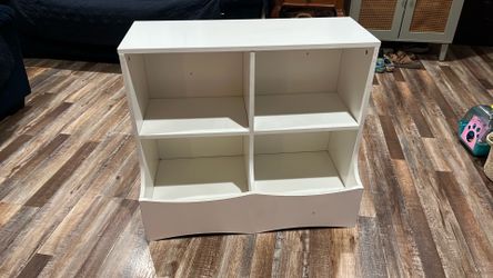 White cube organizer