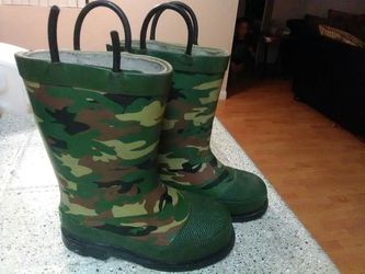 Baby rain boots
