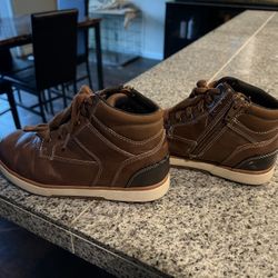 Sonoma Boys Size 2 Brown Boots