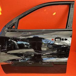 2011 - 2022 JEEP GRAND CHEROKEE LEFT DRIVER SIDE FRONT DOOR SHELL PANEL OEM