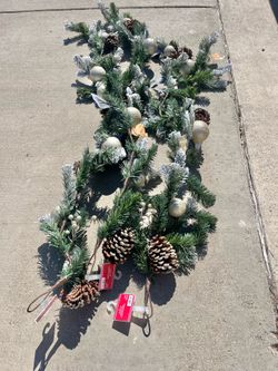 Christmas Garland with Gold Ornaments