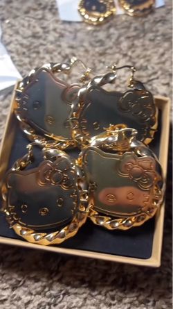 Hello kitty hoops