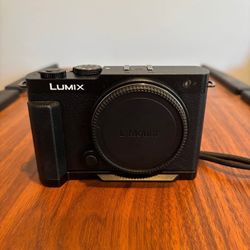 Panasonic LUMIX S9