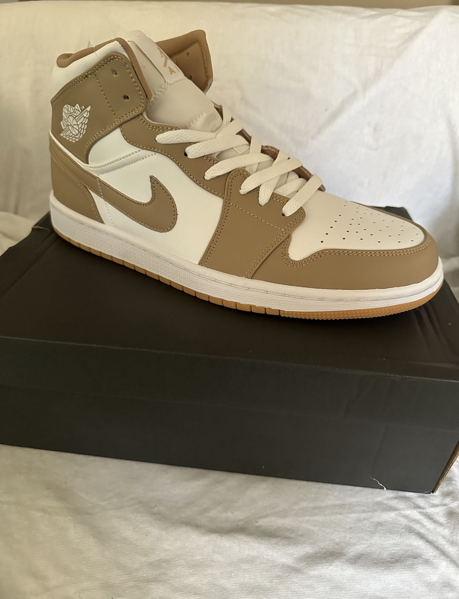 New Jordan 1s Tan/Gum