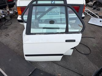Bmw e30 sedan doors